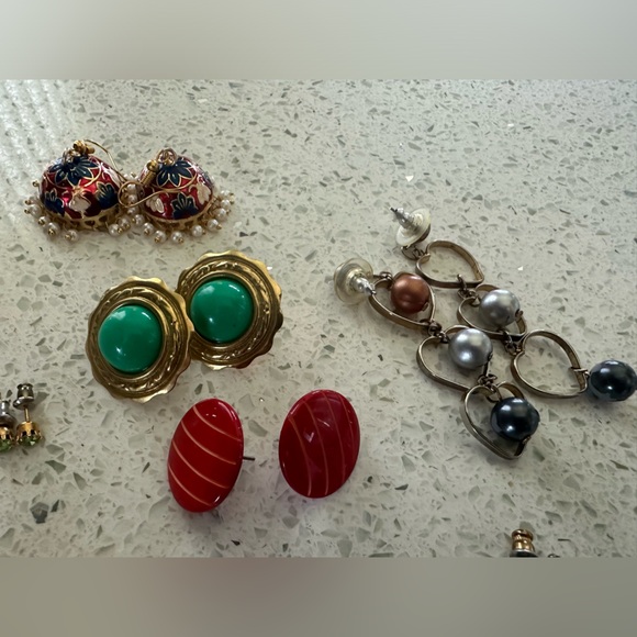 Lot of 15 vintage mid century earrings - Picture 12 of 15